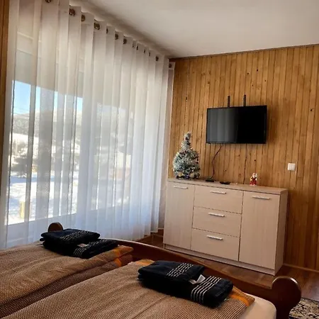 затишна Apartment
