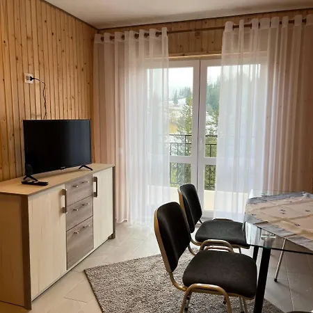 затишна Appartement *